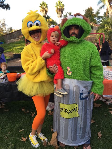 Sesame Street's Halloween Safety Guide for kids and parents.